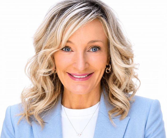 Headshot of Ashley Anders, Executive Coach and Facilitator at Victory Consulting