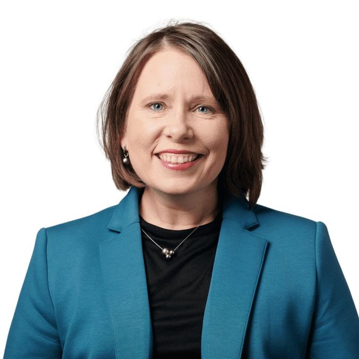 Headshot of Jennifer Pasquale, Executive Coach and Facilitator at Victory Consulting