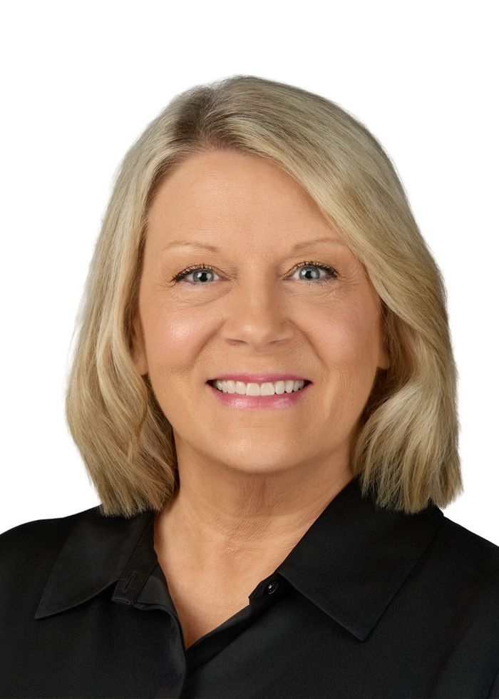 Headshot of Laura Dellinger, Executive Facilitator and Coach at Victory Consulting